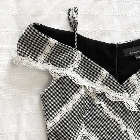 ADELYN RAE BLACK WHITE GINGHAM EMBROIDERED COLD SHOULDER PEPLUM TOP - S - Picture 7 of 9